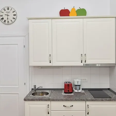 Apartamento Salus, Maruna *