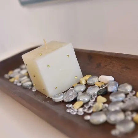 Salus, Maruna Опатия